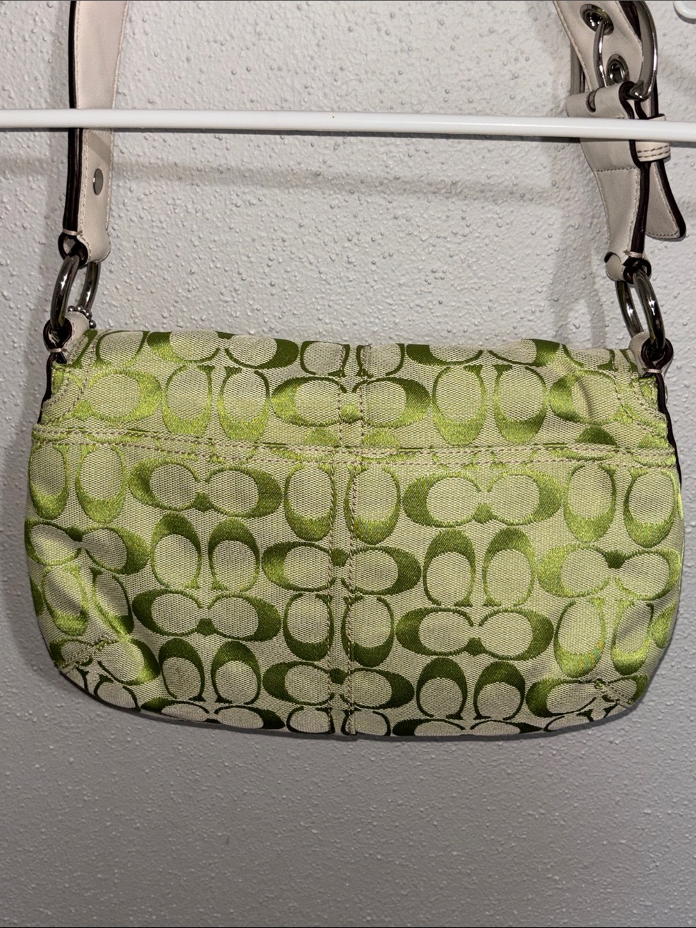 vintage Y2K-era Coach Soho Signature Flap Bag (specifically style F15668) - Picture 9 of 16